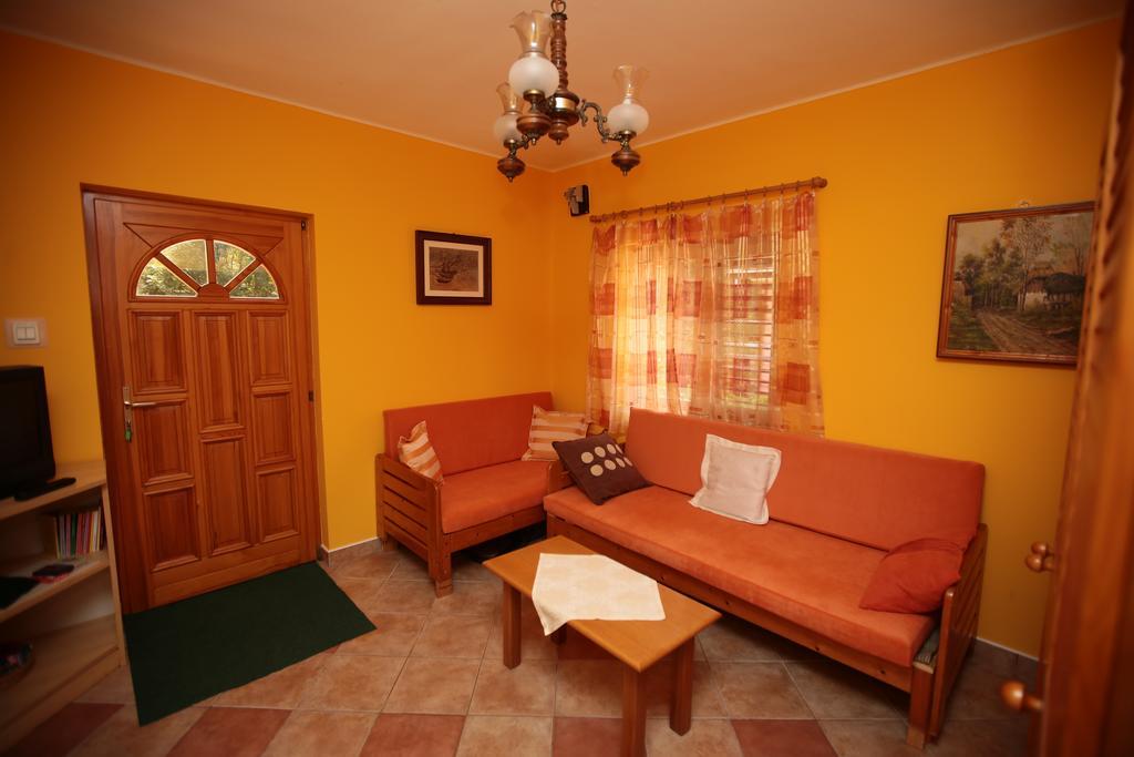 Lonci Apartman Zalakaros Exteriér fotografie